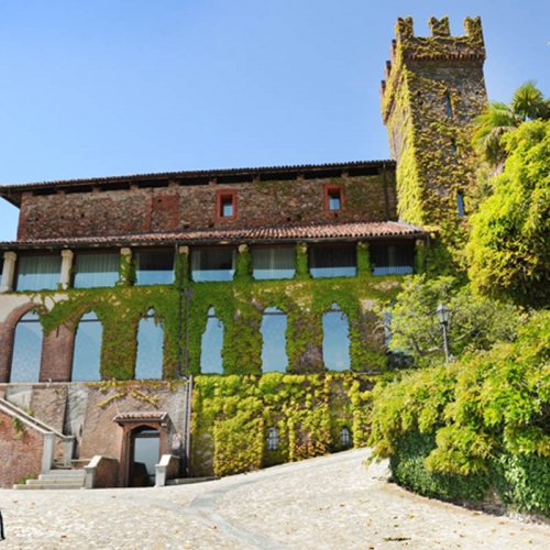Location per matrimoni a Piossasco, Torino. Castello dei Nove Merli